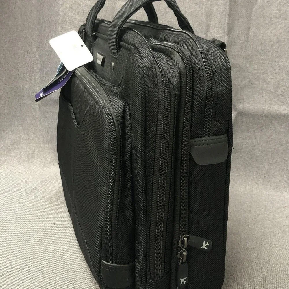 NWT Targus 15.6